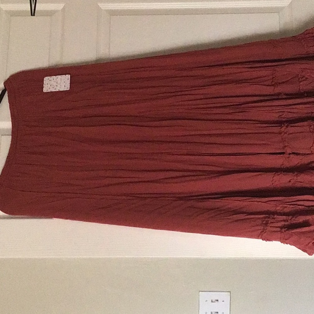 Skirt size M free people color pomegranate $30